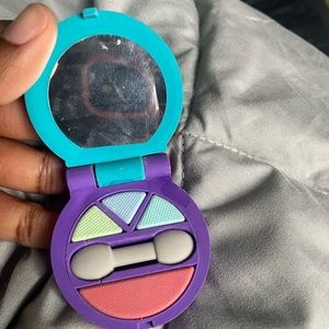 makeup palette toy eraser